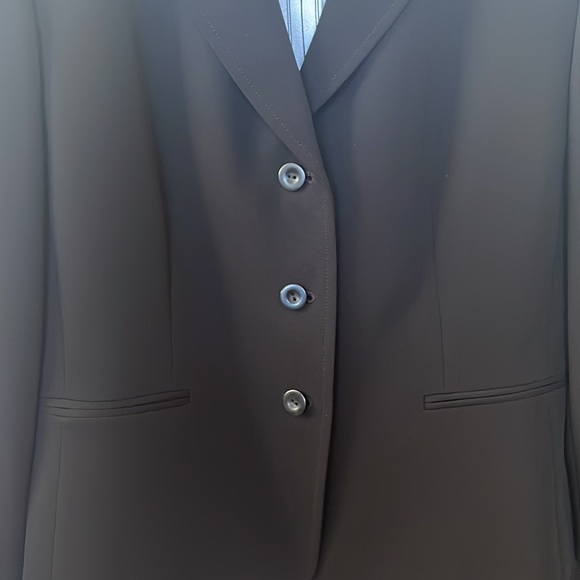 Women’s black skirt suit - Picture 2 of 6